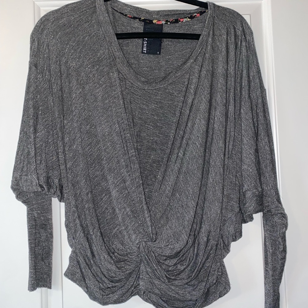 Dolan grey top